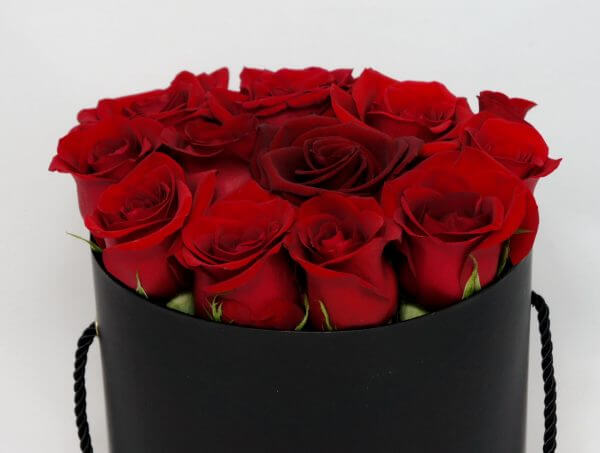Black roses - Box 15 - Image 2