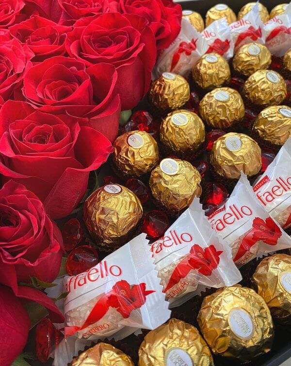 Sweet heart - red roses - Image 2
